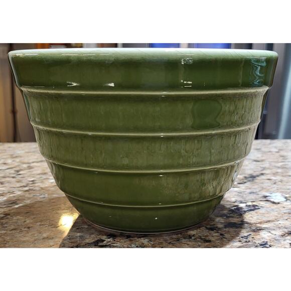 Crate & Barrel Green Bowl 7" D and 4 1/2" Tall - Portugal - Picture 2 of 16